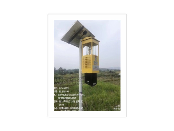 太陽(yáng)能全智能風(fēng)吸式殺蟲(chóng)燈